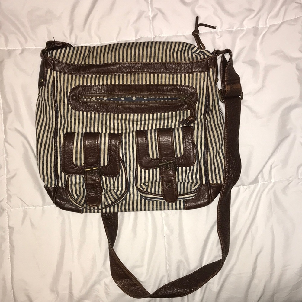 Southern style cross body bag